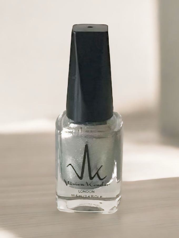 Vivien Kondor Silver Nail Polish 105 | Nail colours | Kandy's Clothes